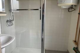 Village House, Ideal Lock-up and Leave Holiday Home