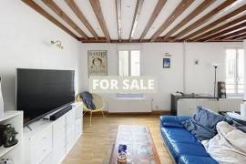 Town House With Courtyard Garden