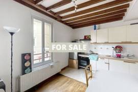 Town House With Courtyard Garden