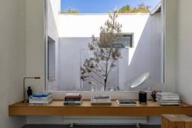 Contemporary Detached Villa with Swimming Pool