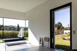 Contemporary Detached Villa with Swimming Pool