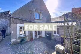 Town House with Neat Garden