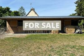 Equestrian Property in 10 Hectares of Land