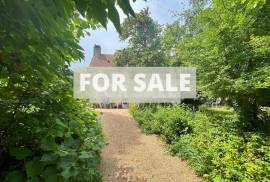Characterful Former Presbytery, Beautiful Property