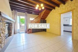 Country House with Outbuildings Country House with Outbuildings