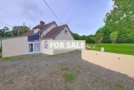 Country House with Outbuildings Country House with Outbuildings