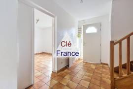 Ideal Family Home Just North of Paris