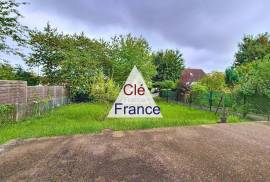 Ideal Family Home Just North of Paris