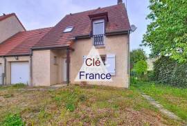 Ideal Family Home Just North of Paris