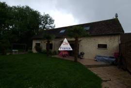 Detached Country House with Lovely Garden