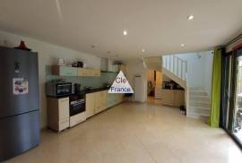 Detached Country House with Lovely Garden