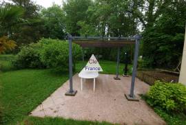 Detached Country House with Lovely Garden