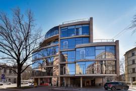 Commercial property in Riga city for rent 1.410€