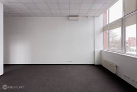 Commercial property in Riga city for rent 710€