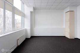 Commercial property in Riga city for rent 710€