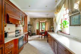 Detached house for sale in Jurmala, 350.00m2