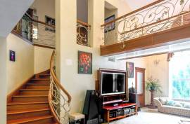 Detached house for sale in Jurmala, 350.00m2