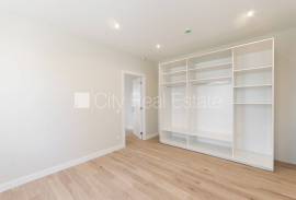 Detached house for rent in Jurmala, 200.00m2