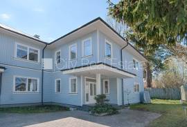 Detached house for rent in Jurmala, 200.00m2