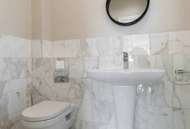 Detached house for rent in Jurmala, 200.00m2