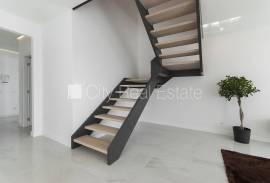 Detached house for rent in Jurmala, 200.00m2