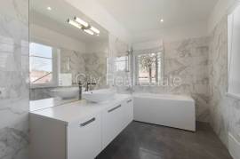 Detached house for rent in Jurmala, 200.00m2