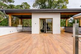 Detached house for rent in Jurmala, 487.00m2