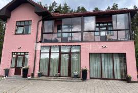 Detached house for rent in Jurmala, 320.00m2