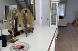 Detached house for rent in Jurmala, 320.00m2