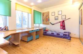 Detached house for rent in Jurmala, 551.00m2