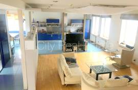 Detached house for rent in Jurmala, 551.00m2