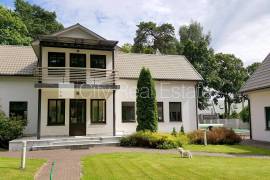 Detached house for rent in Jurmala, 551.00m2