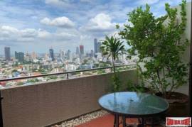 Supalai Place - 3 Bed Penthouse Condo in the City Centre at Sukhumvit 39, Phrom Phong