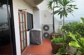 Supalai Place - 3 Bed Penthouse Condo in the City Centre at Sukhumvit 39, Phrom Phong