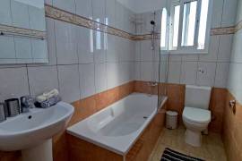 2 Bedroom Top Floor Apartment - Geroskipou, Paphos 2 Bedroom Top Floor Apartment - Geroskipou, Paphos