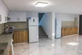 5 Bedroom Detached House - Paphos Center