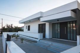 5 Bedroom Detached House - Paphos Center