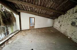 9 room, 279m2 Vineyard residence for sale in Saint thibery - 370 000 € *