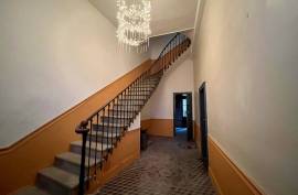 9 room, 279m2 Vineyard residence for sale in Saint thibery - 370 000 € *