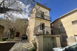 4 room, 95m2 House for sale in Saint genies de fontedit - 158 000 € *