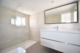 WUNDERBARES LANDANWESEN AM RANDE VON DOLORES