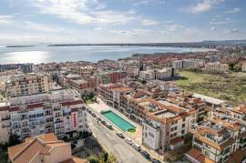 1-Bedroom Apartment with Pool and Yard View in Panorama Bay 1, Sveti Vlas