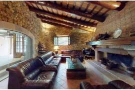 *Attractive stone house with swimming pool.