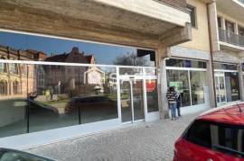 240 m² en face du théâtre ! Loyer 1500€