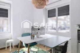 Bureaux nichés au Sacré Coeur