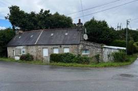 Maison en pierres sous ardoises