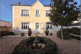 Belle maison coup de cœur avec un parc exceptionnel