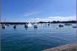 TERRAIN CONSTRUCTIBLE VIABILISE PROCHE DES COMMODITES