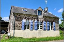Maison en pierres à rénover, avec jardin