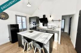 Propriété composée de deux logements rénové et entièrement meublées – 755 m² de terrain clôturé